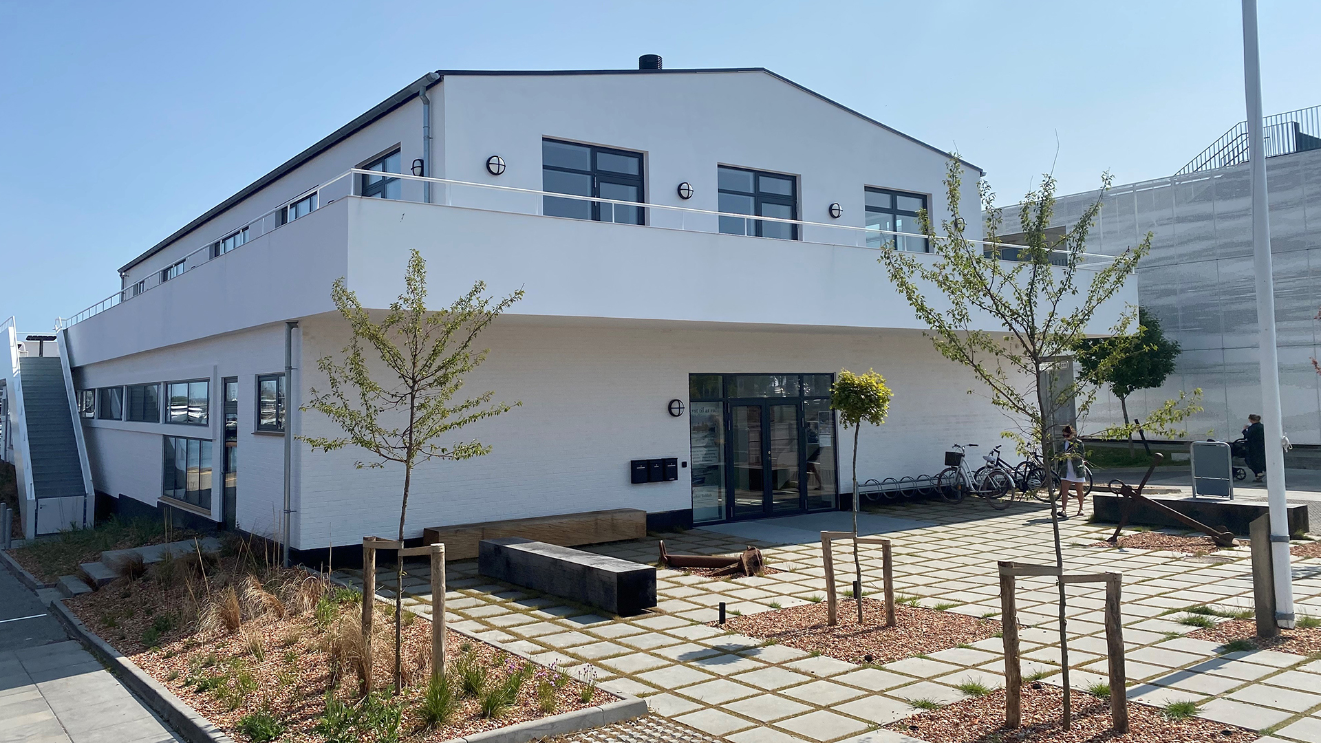 Forsterkning av utkraget betongdekke