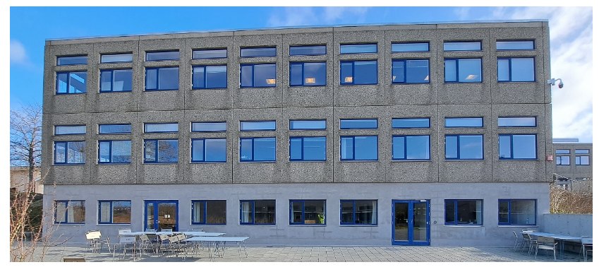 Forstærkning af etablerede søjler i bagvæg