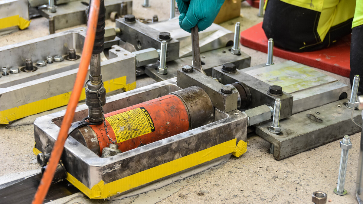 dsc_4863-1.jpg S&P Carbon-Lamellen vorspannen